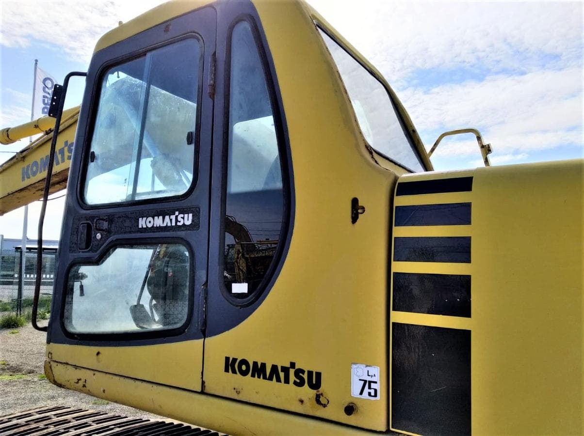 Giratória Komatsu PC 210 LC — imagen 4