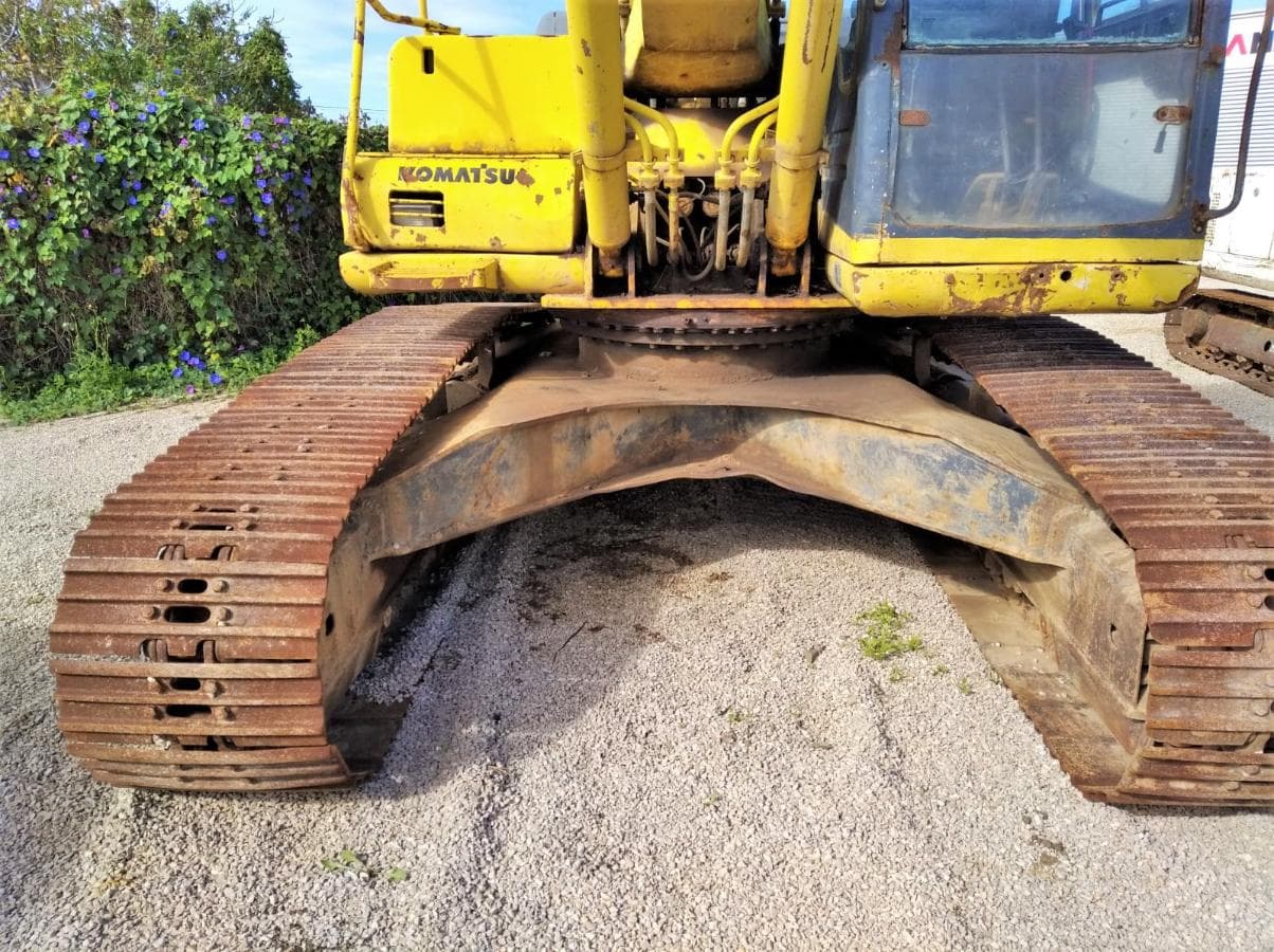 Giratória Komatsu PC 210 LC — imagen 8
