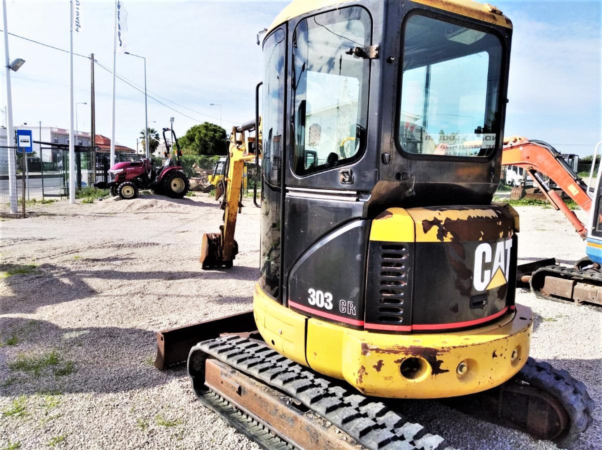 Mini Giratória Caterpillar 303 CR 4 TON — imagem 3