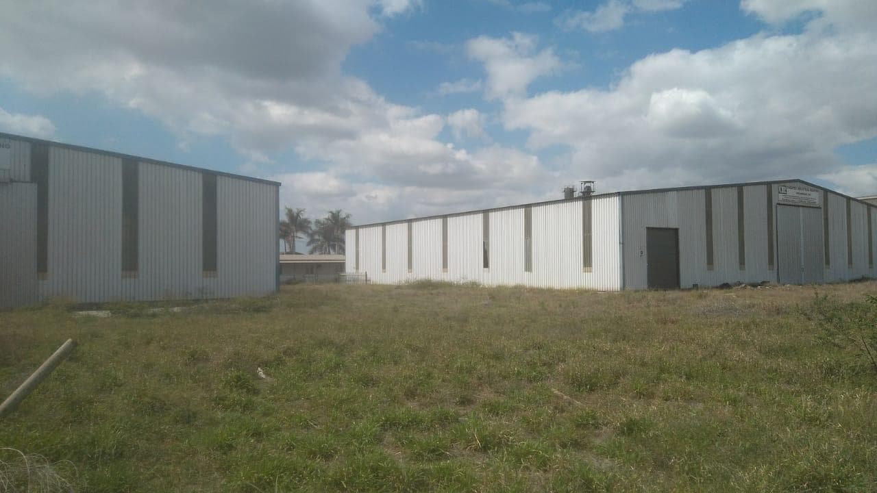 Armazém  · — image 17
