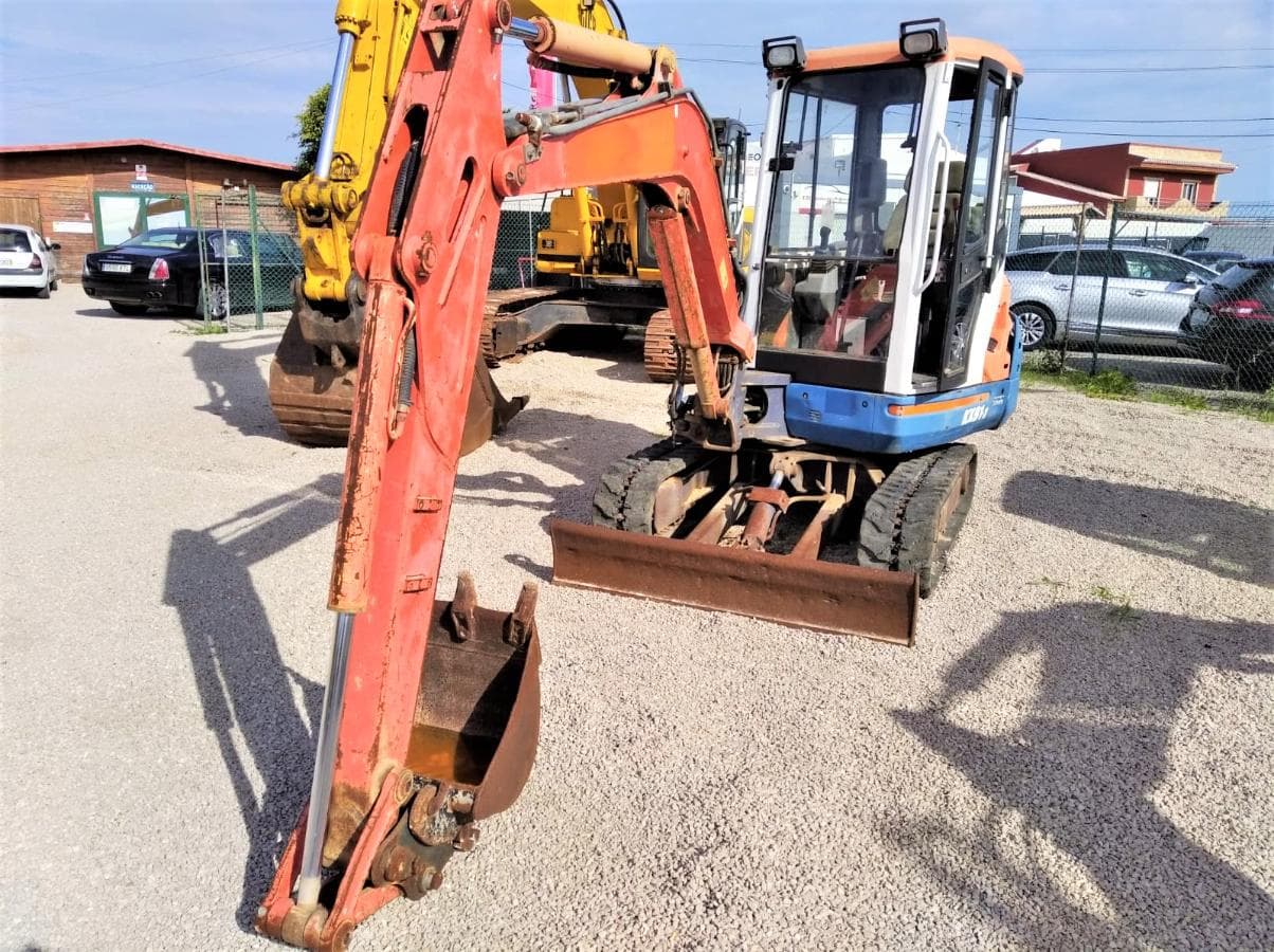 Mini Giratória Kubota KX91- 3