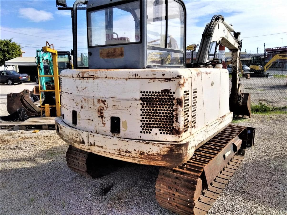 Mini Giratoria Bobcat X335 — imagen 5