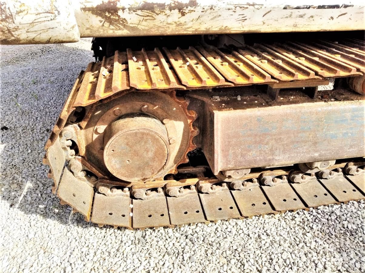 Mini Giratoria Bobcat X335 — imagen 9