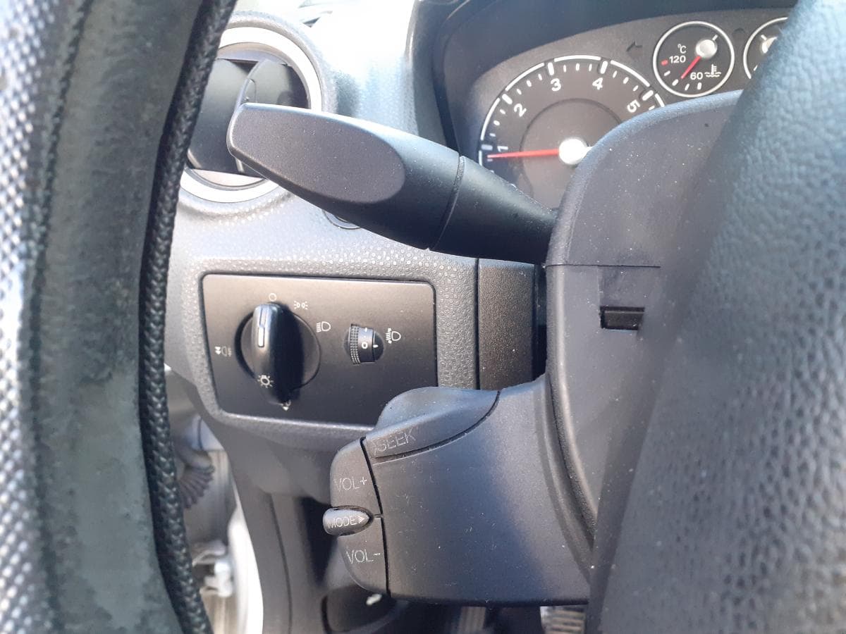Ford Fiesta · Ano 2006 — image 21