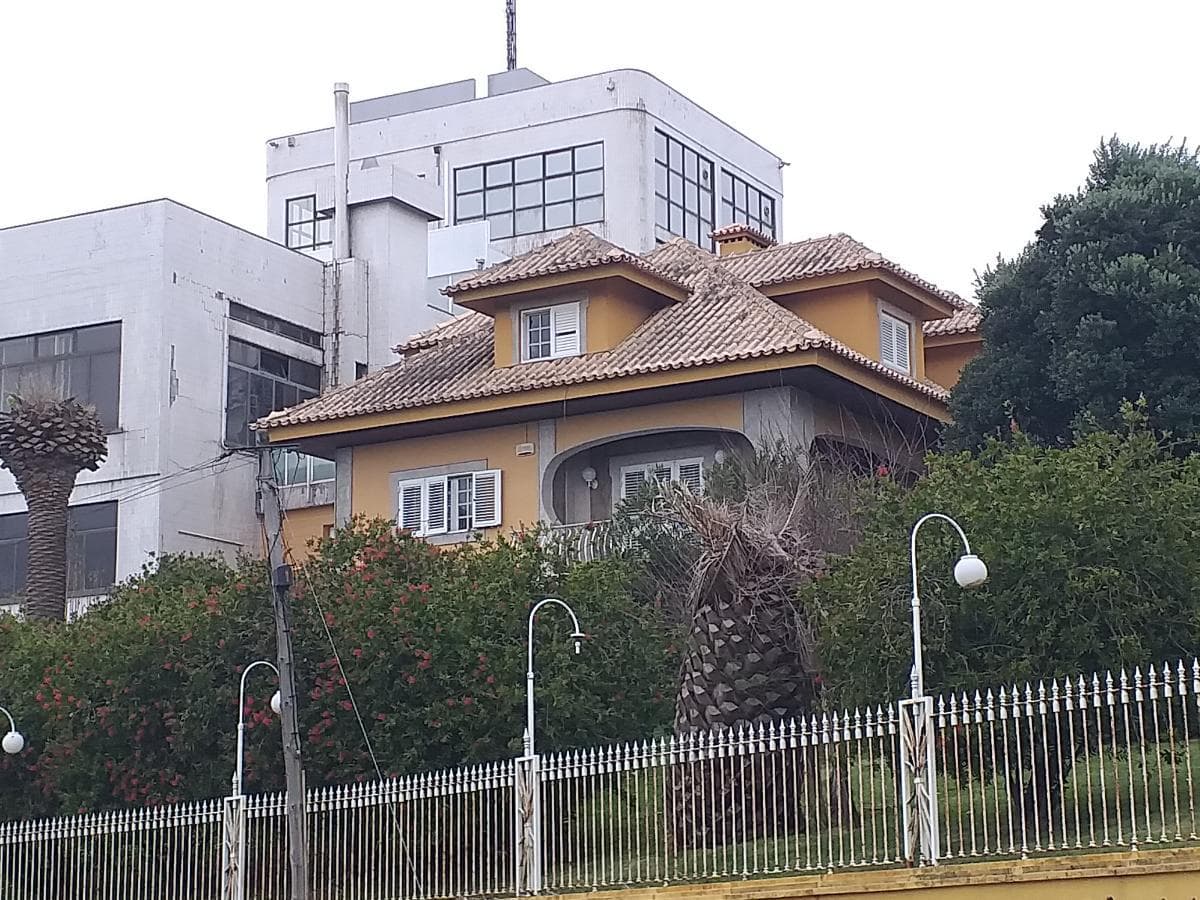 Moradia + Edifício · Vila Nova de Gaia — imagen 1