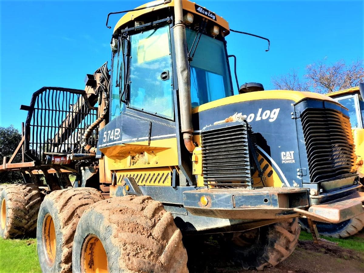 ESPANHA · Autocargador Florestal Cat Ecolog 574 B — imagen 1