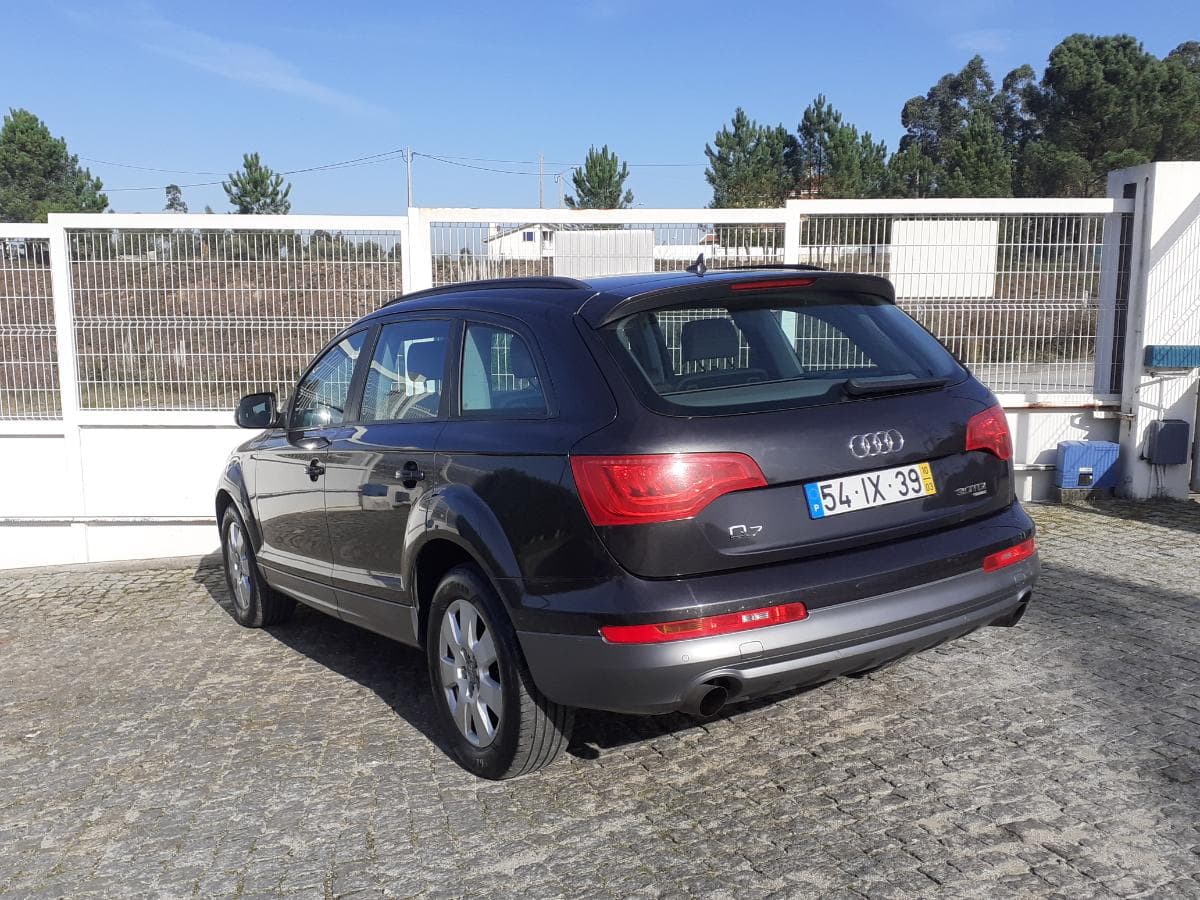 Audi Q7 3.0 TDI · Ano 2010 — imagen 4