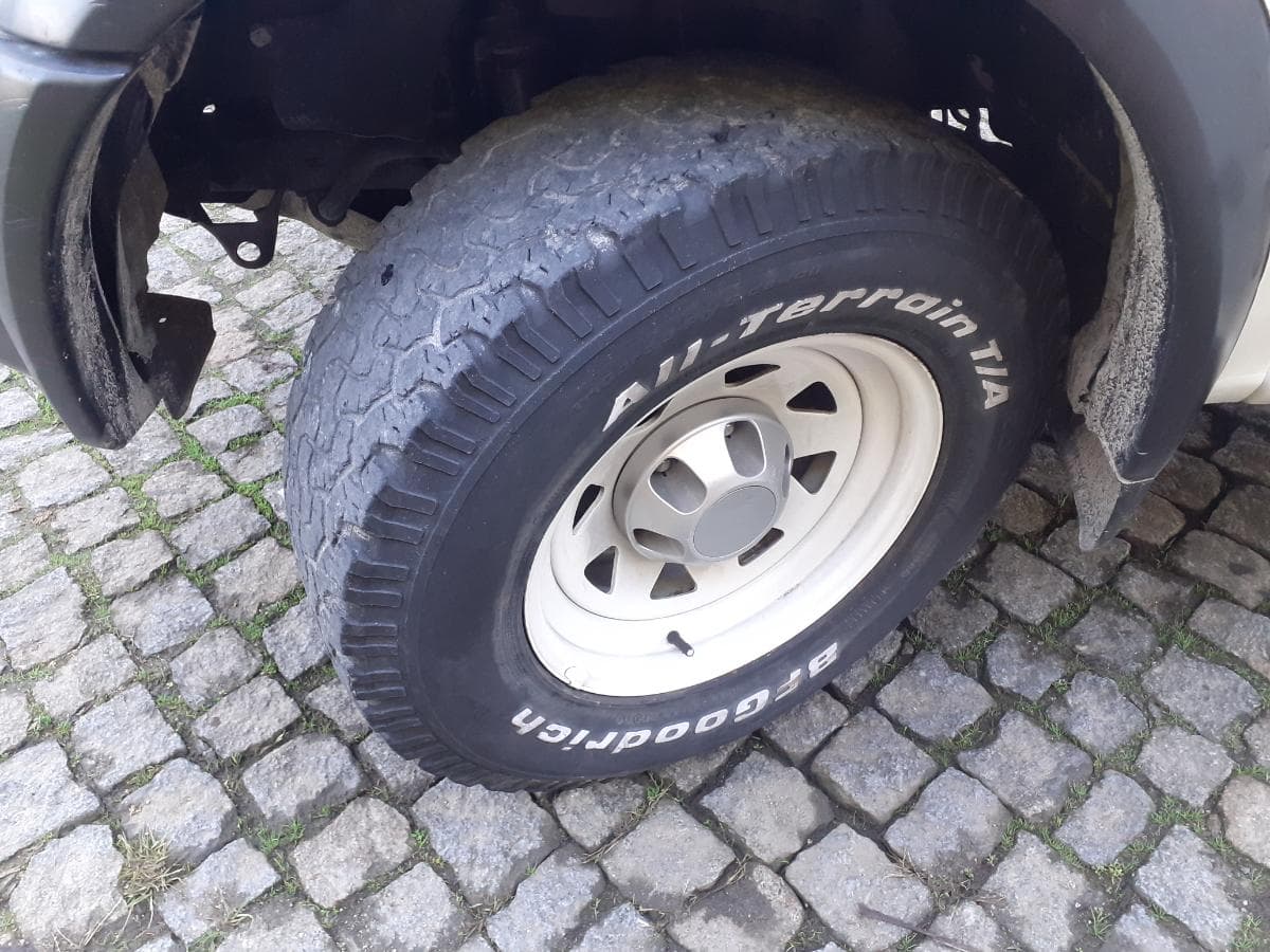 Isuzu Rodeo 2.5 CCD 4x4 · Ano 2006 — imagem 10