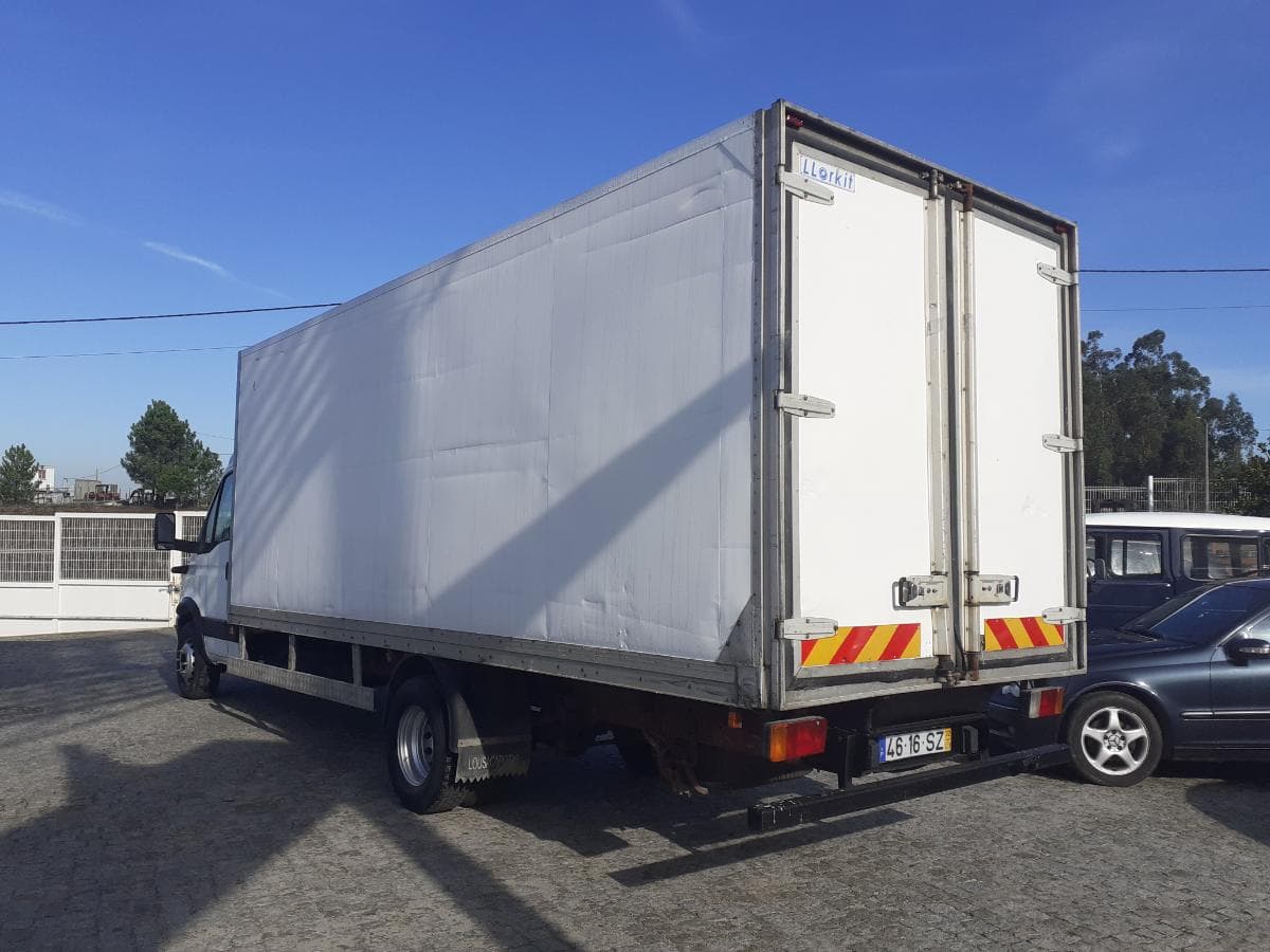 Iveco 65 C15 · Ano 2002 — imagem 4