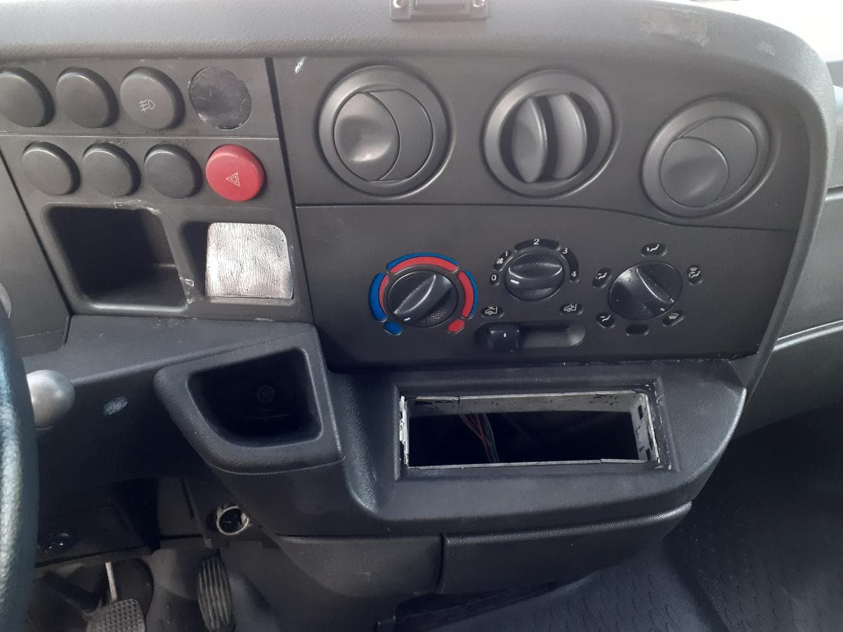 Iveco 65 C15 · Ano 2002 — imagem 14