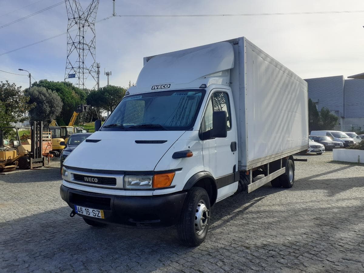 Iveco 65 C15 · Ano 2002 — imagem 3