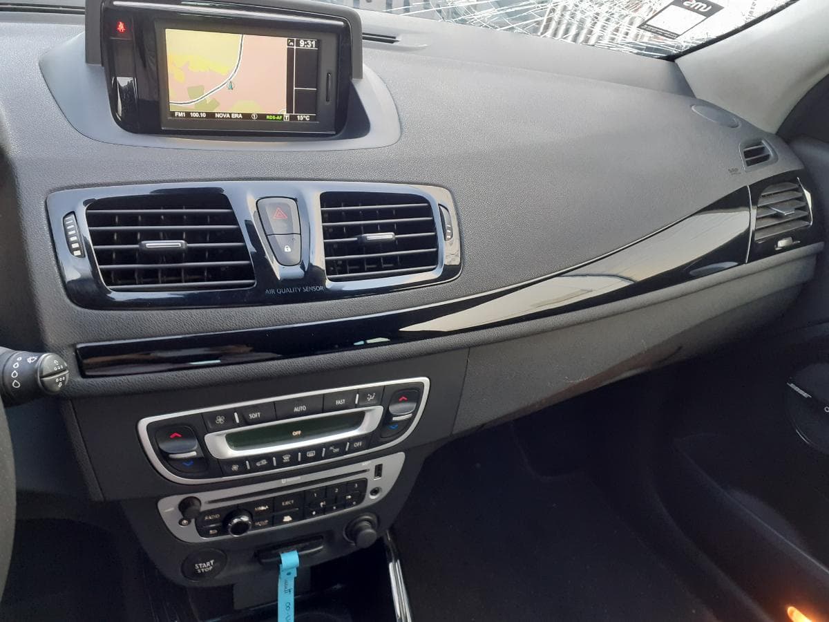 Renault Megáne 1.6 DCI · Ano 2010 — image 27