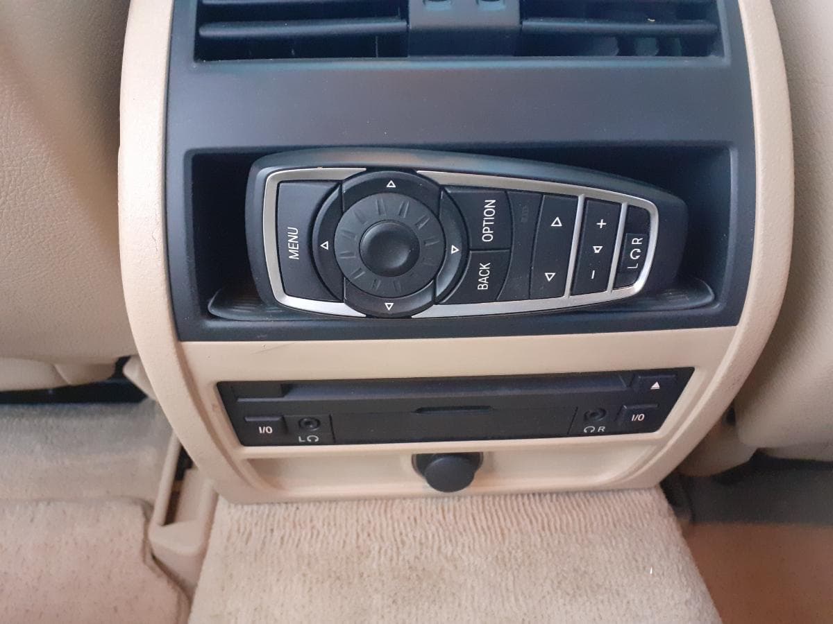 BMW 530D · Ano 2010 — imagem 21