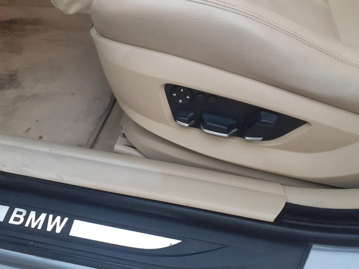 BMW 530D · Ano 2010 — imagem 22