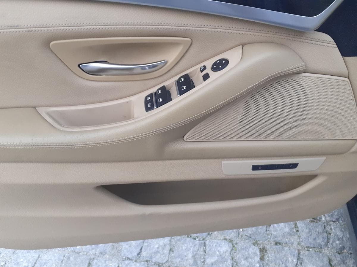 BMW 530D · Ano 2010 — imagem 23