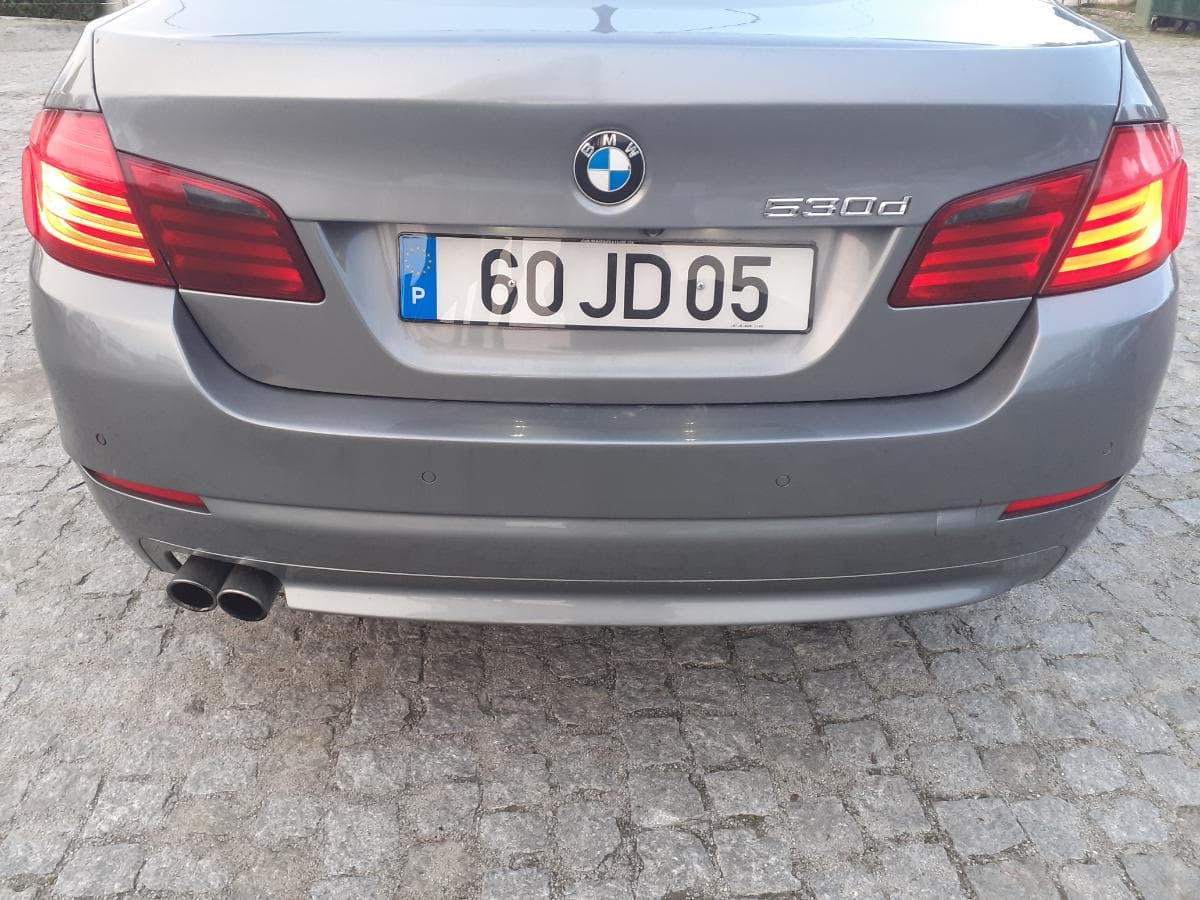 BMW 530D · Ano 2010 — imagem 7
