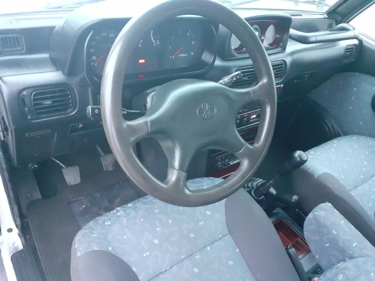 Hyundai Galloper 2.5 TD · Ano 1998 — image 19