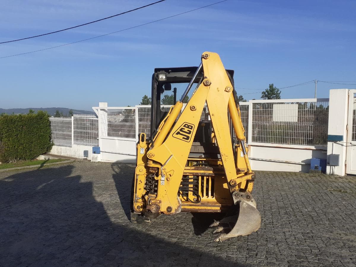 JCB 1CX · Ano 2004 — imagem 5