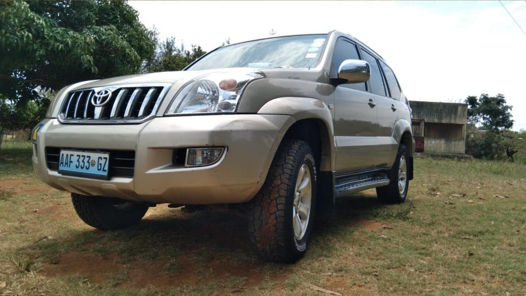 Toyota LandCruiser · — imagem 1