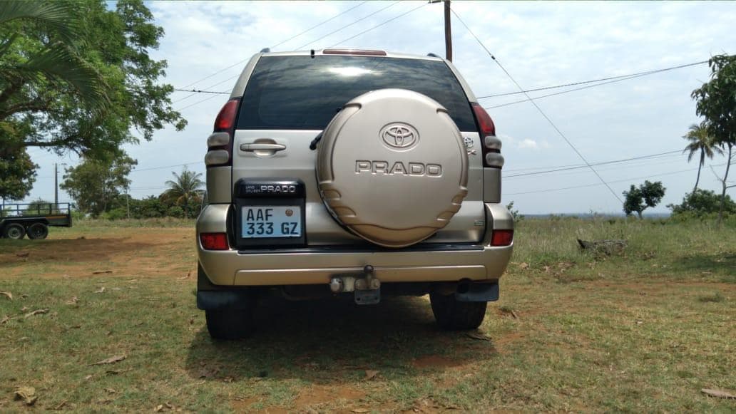 Toyota LandCruiser · — imagem 11