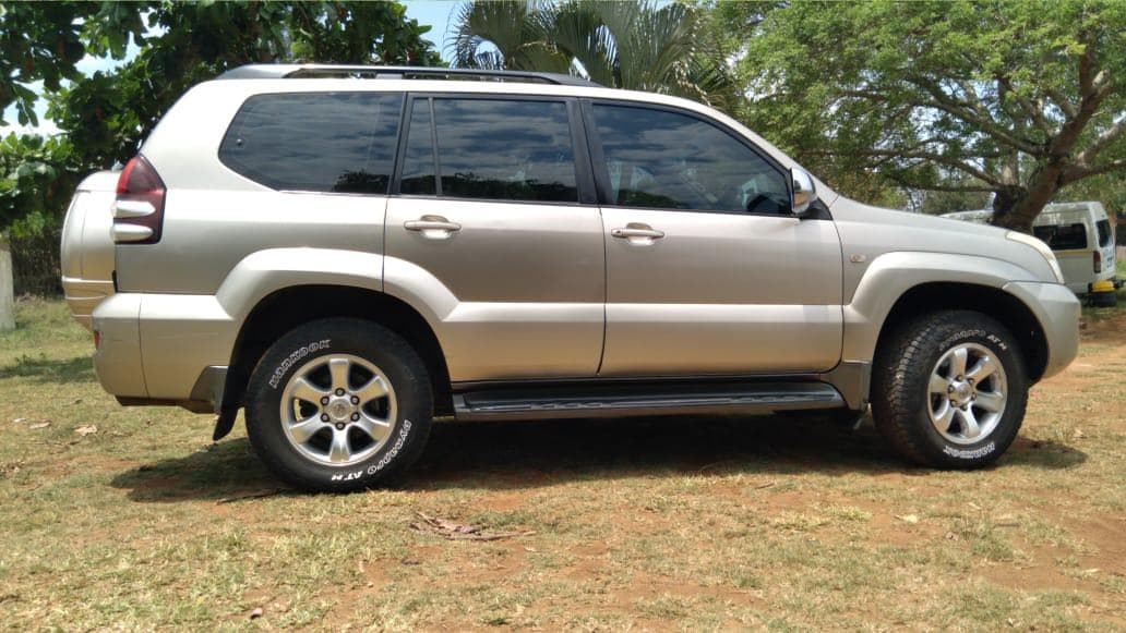 Toyota LandCruiser · — imagem 13