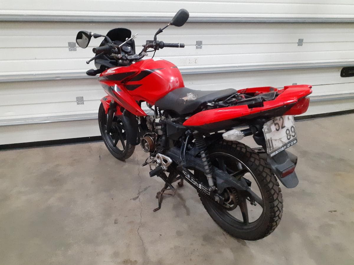 Honda CBF · Ano 2010 — imagen 4