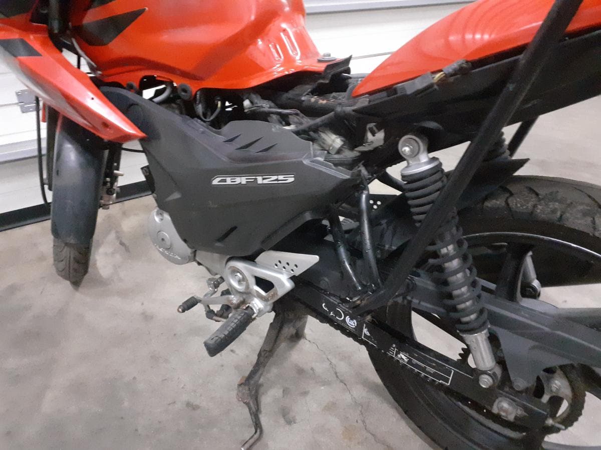 Honda CBF · Ano 2012 — image 9