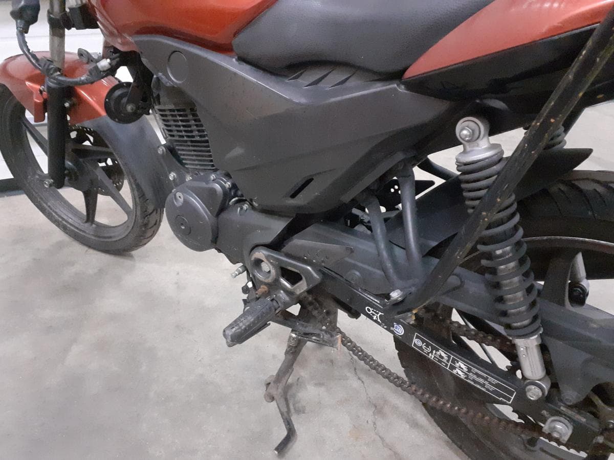 Honda CBF · Ano 2013 — imagem 9