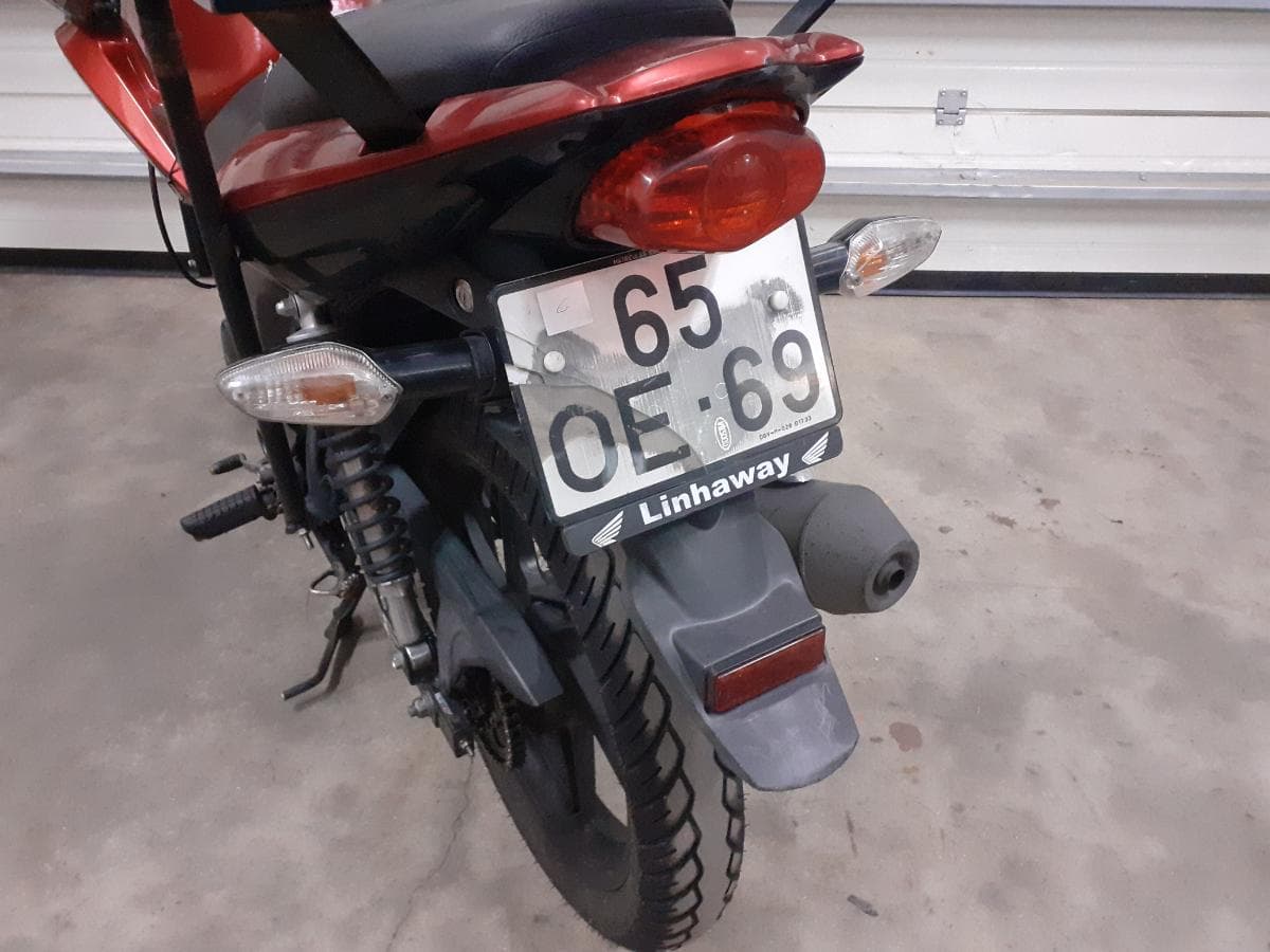 Honda CBF · Ano 2013 — imagen 11