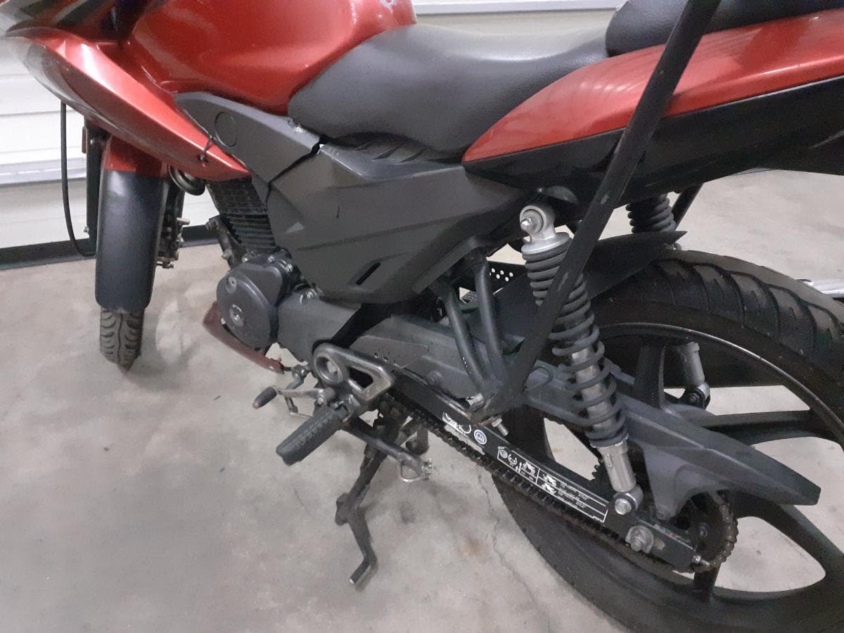 Honda CBF · Ano 2013 — imagen 9