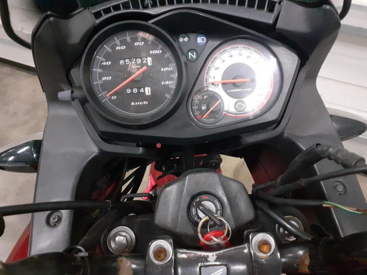 Honda CBF · Ano 2014 — imagem 8