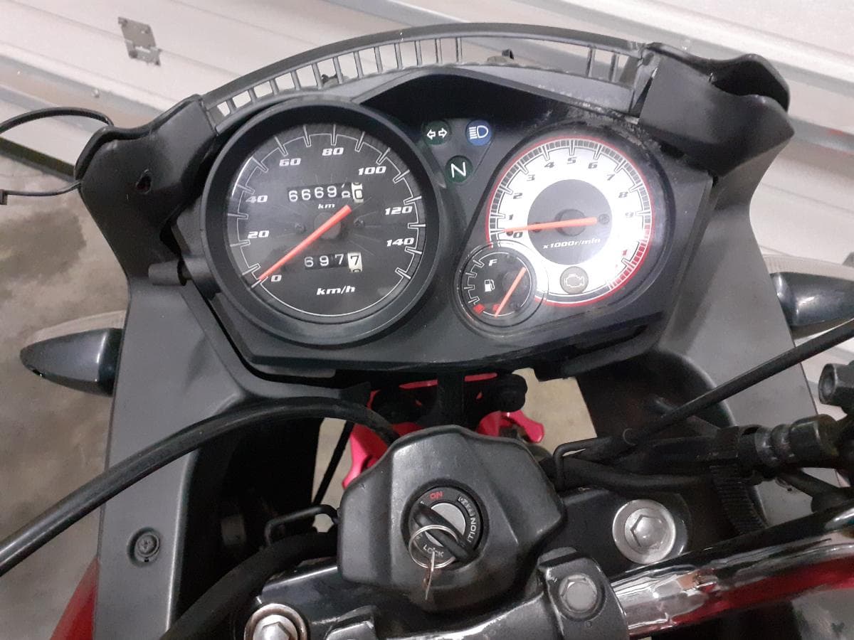 Honda CBF · Ano 2014 — imagen 7