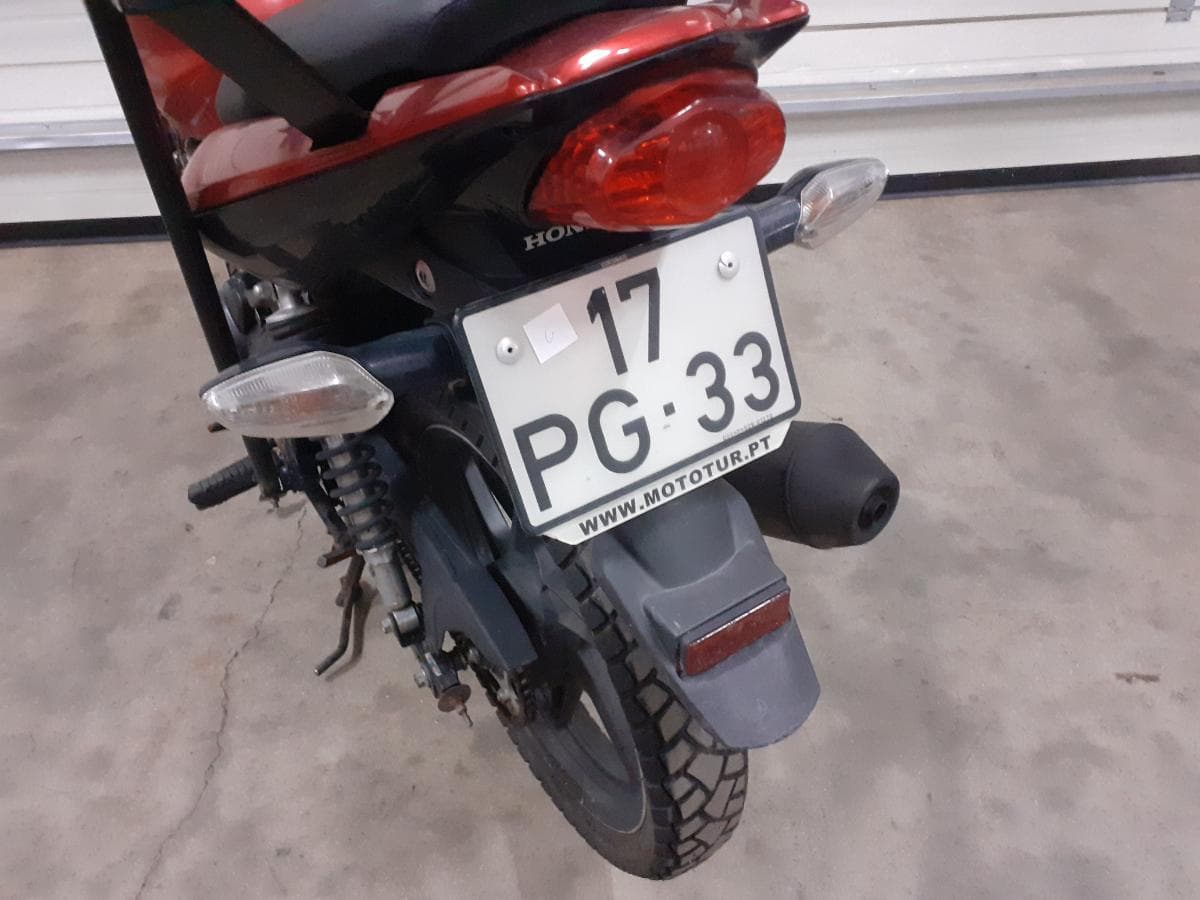 Honda CBF · Year 2014 — image 10