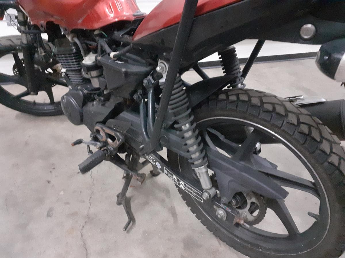 Honda CBF · Year 2014 — image 8