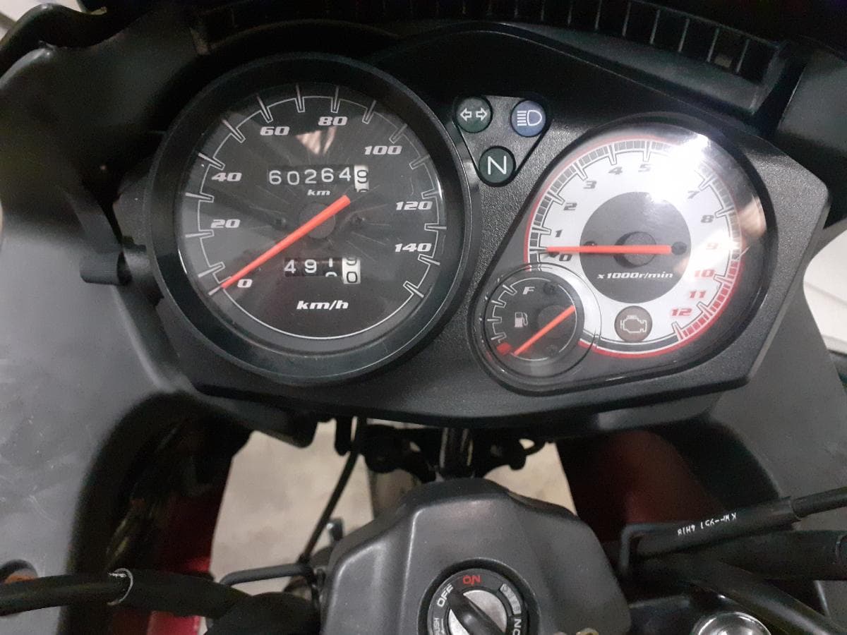 Honda CBF · Ano 2014 — imagen 9