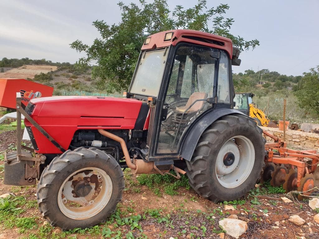 Trator agrícola Case 85 cv — image 1