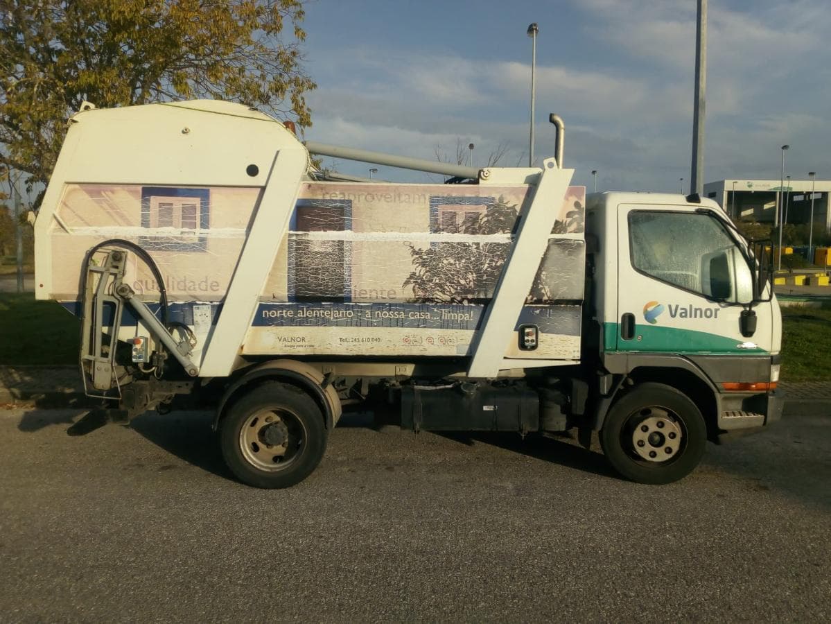 Mitsubishi Canter · Concavada - Abrantes — image 3