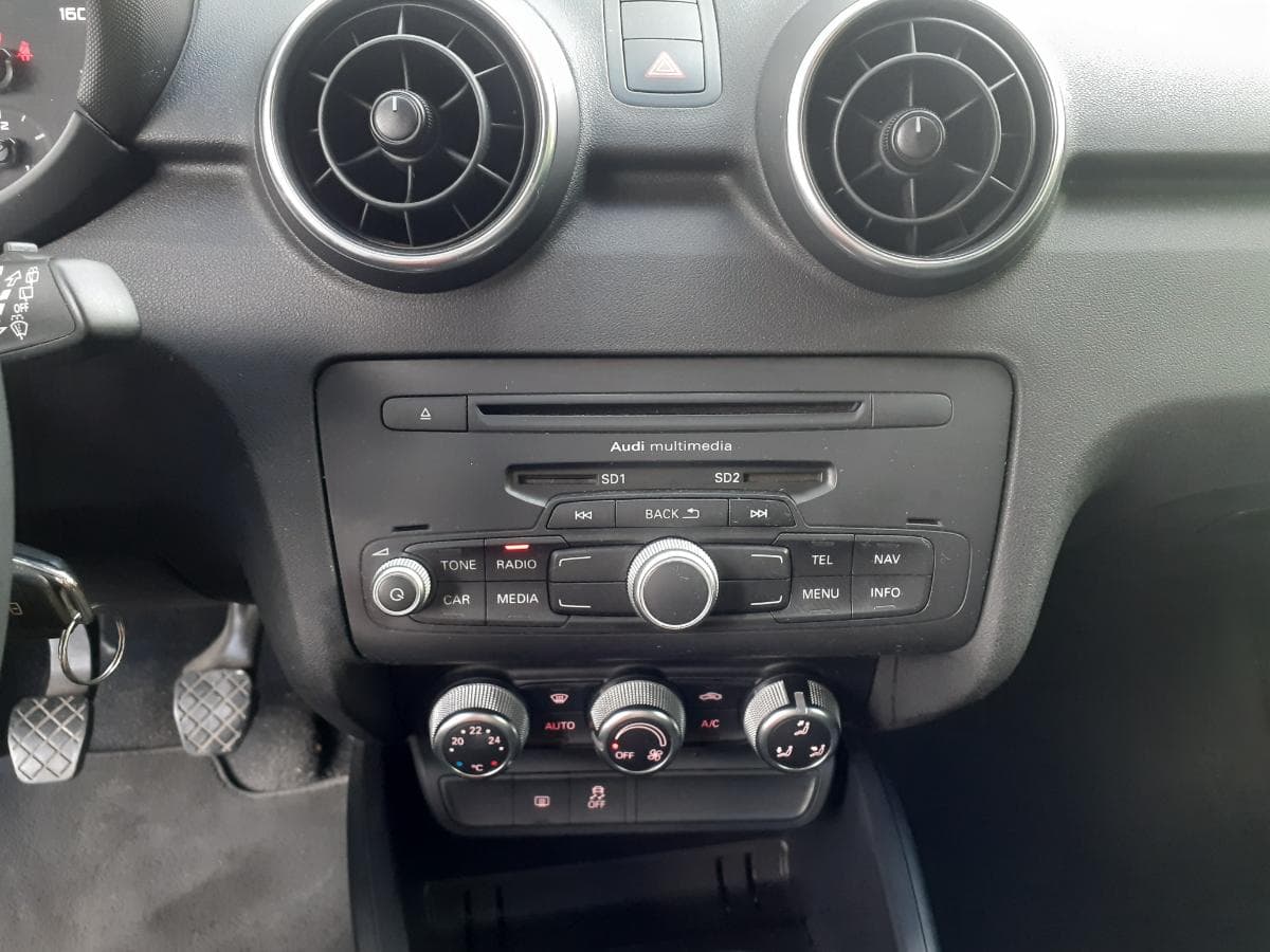 Audi A1 1.6 TDI · Ano 2013 — imagem 20