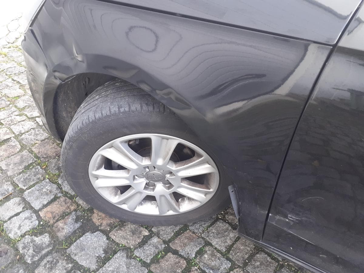 Audi A1 1.6 TDI · Ano 2013 — imagem 7