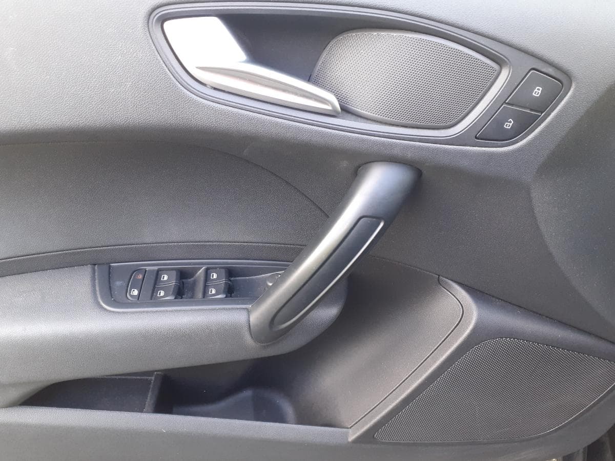 Audi A1 1.6 TDI · Ano 2013 — imagem 26