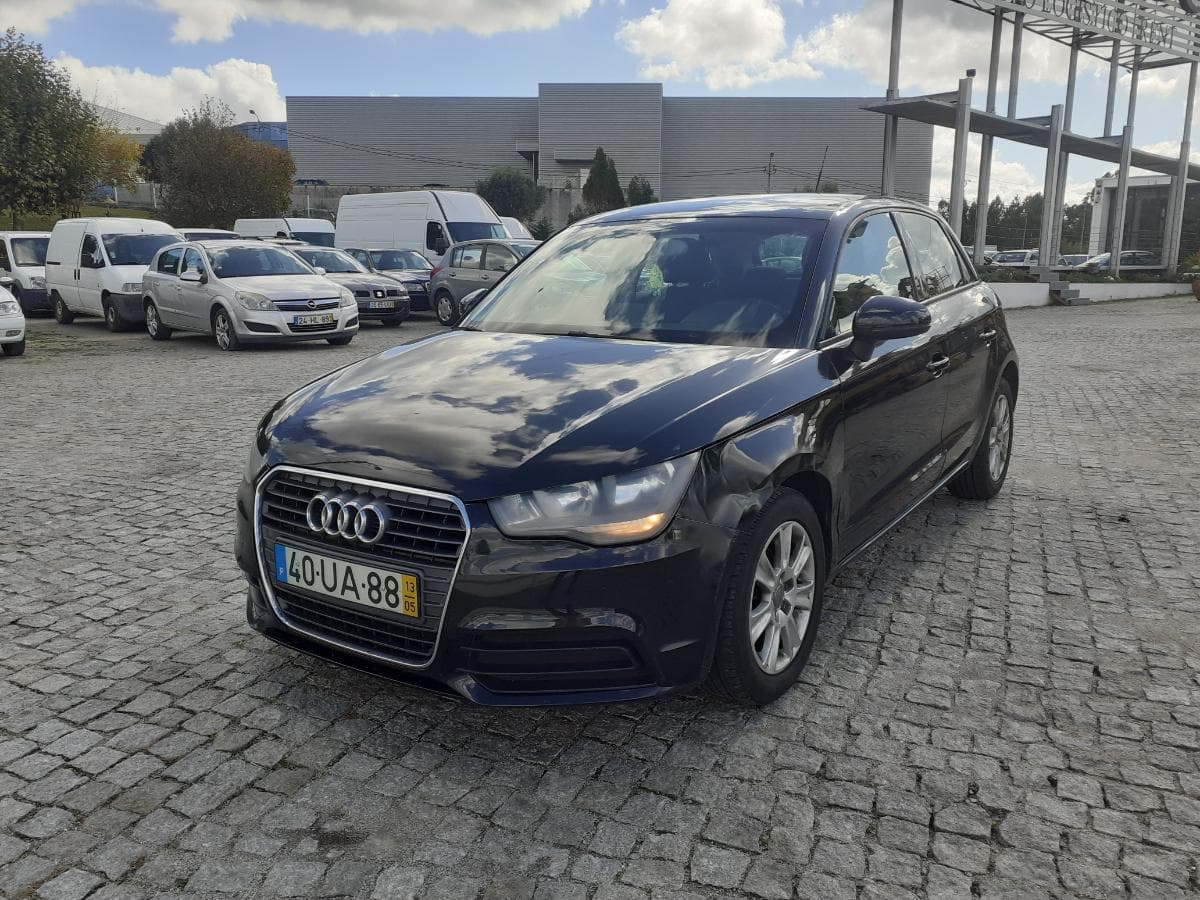 Audi A1 1.6 TDI · Ano 2013 — imagem 3