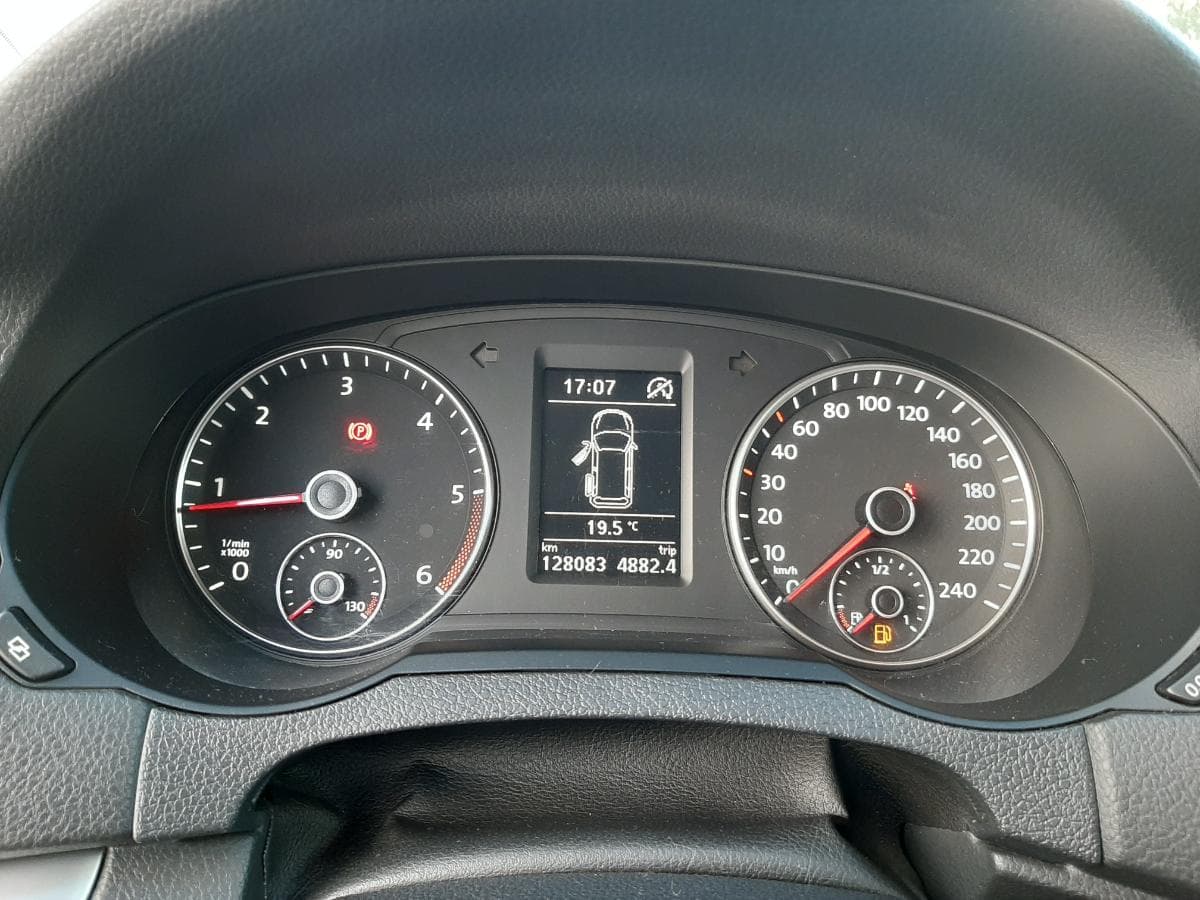 Volkswagen Sharan 2.0 TDI · Ano 2011 — imagen 23