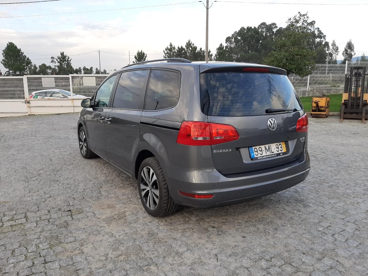 Volkswagen Sharan 2.0 TDI · Ano 2011 — imagen 6