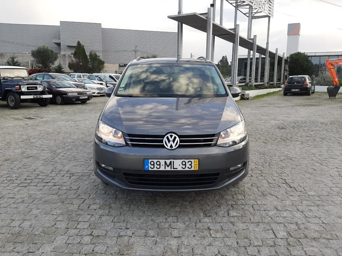 Volkswagen Sharan 2.0 TDI · Ano 2011 — imagen 2