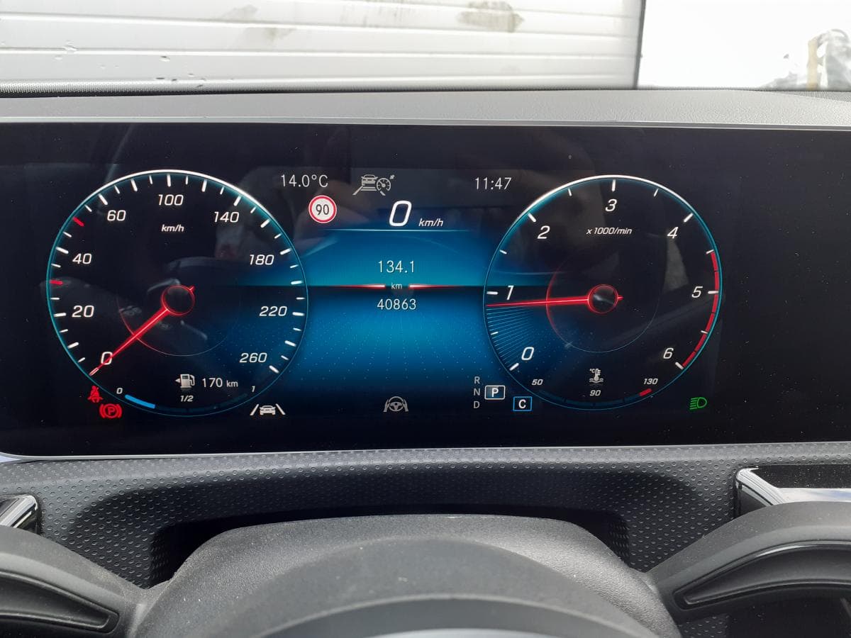 Mercedes-Benz A 180 KIT AMG · Ano 2018 — imagem 22