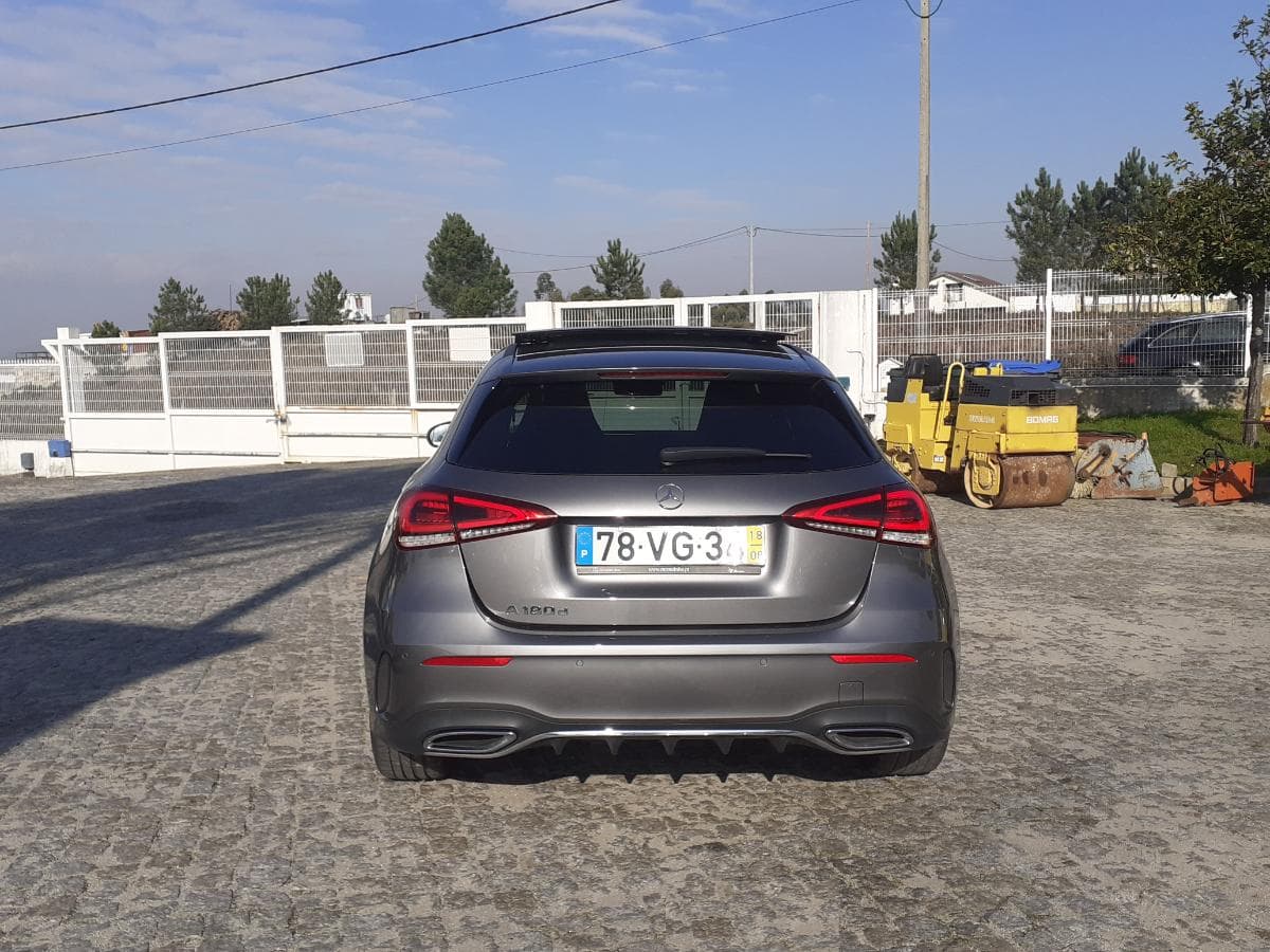 Mercedes-Benz A 180 KIT AMG · Ano 2018 — imagem 5