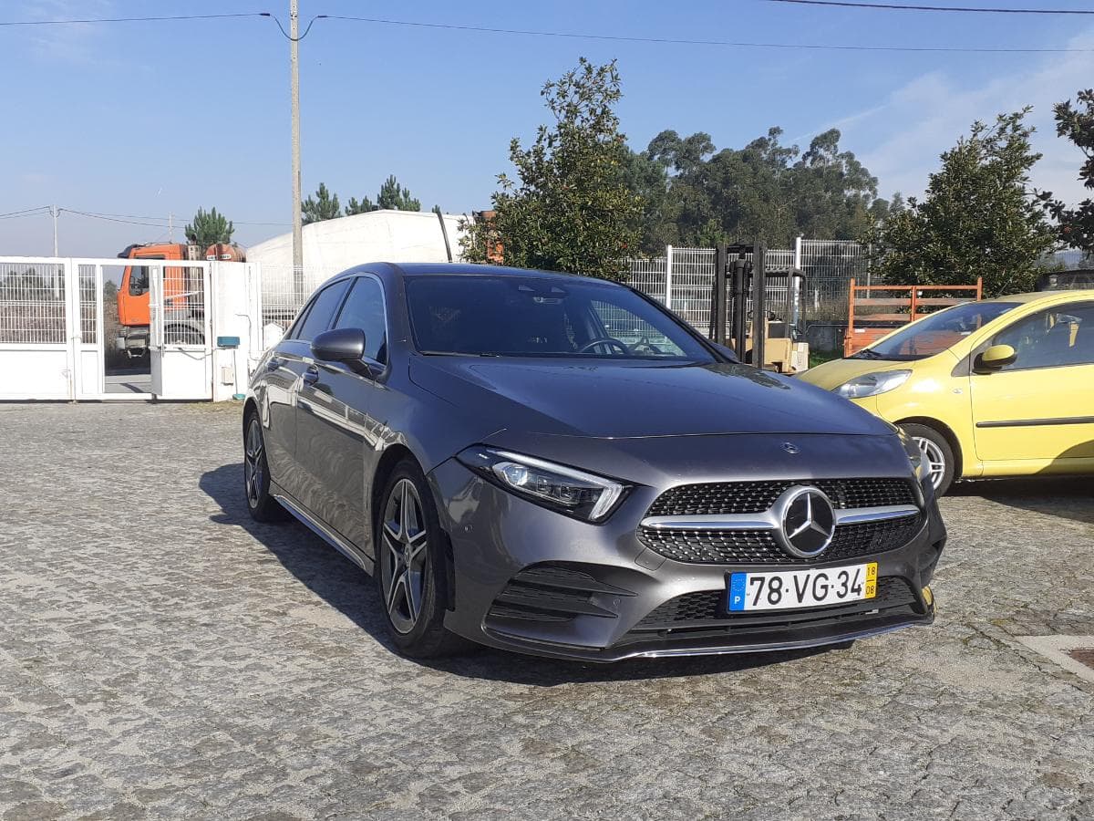 Mercedes-Benz A 180 KIT AMG · Ano 2018 — imagem 3