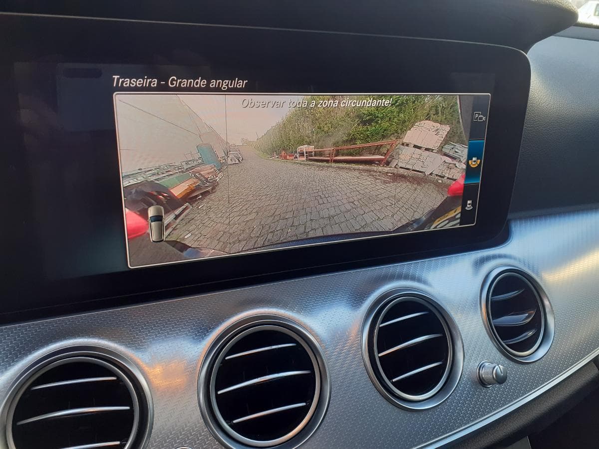 Mercedes-Benz E220D · Ano 2019 — imagen 23