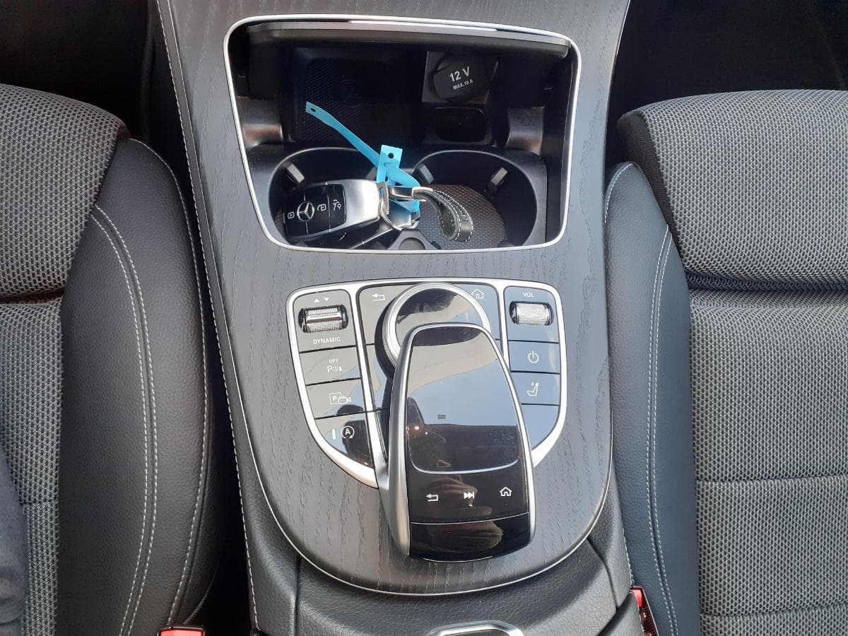 Mercedes-Benz E220D · Ano 2019 — imagen 25