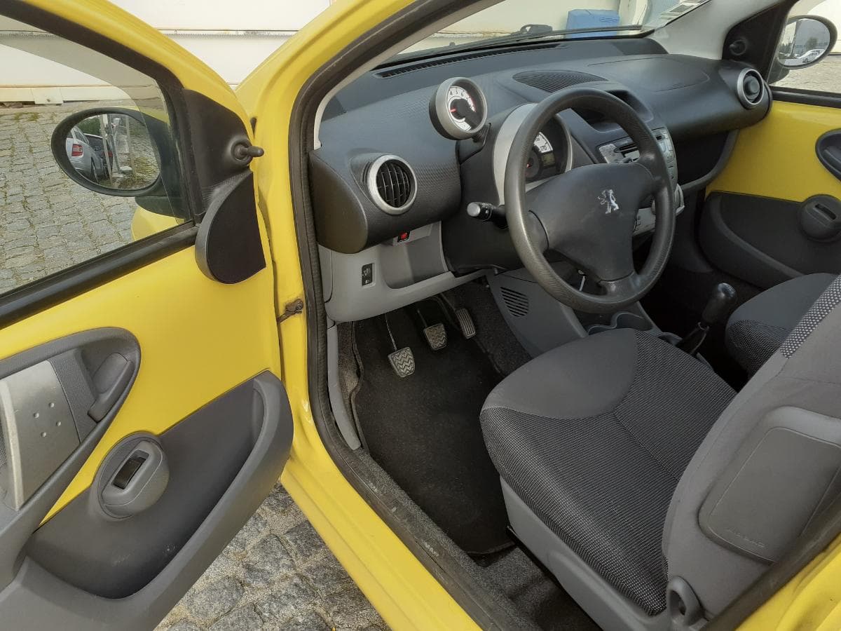 Peugeot 107 1.0 · Ano 2007 — imagem 11